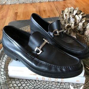 SALVATORE FERRAGAMO BLACK LOAFER VIBRAM SOLE
